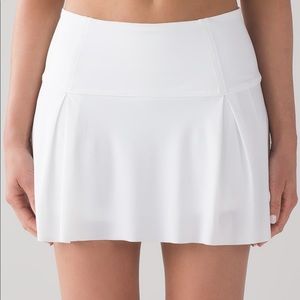 Lululemon lost in Pace skirt